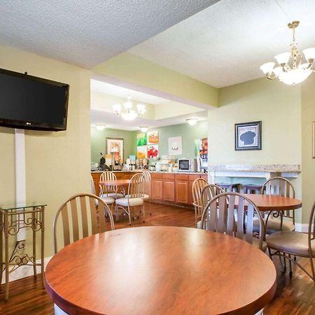 Quality Inn & Suites Ridgeland Bagian luar foto