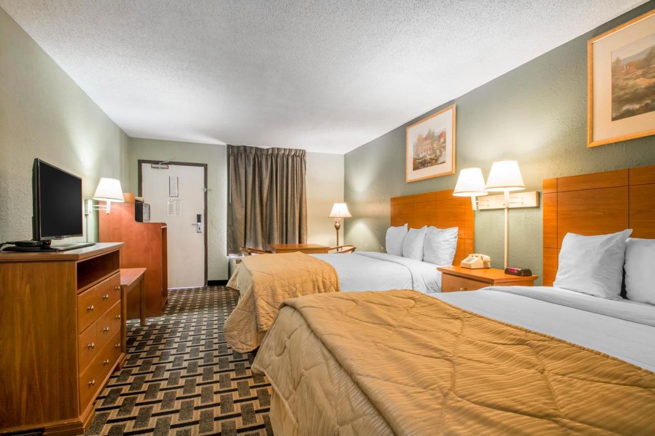 Quality Inn & Suites Ridgeland Bagian luar foto