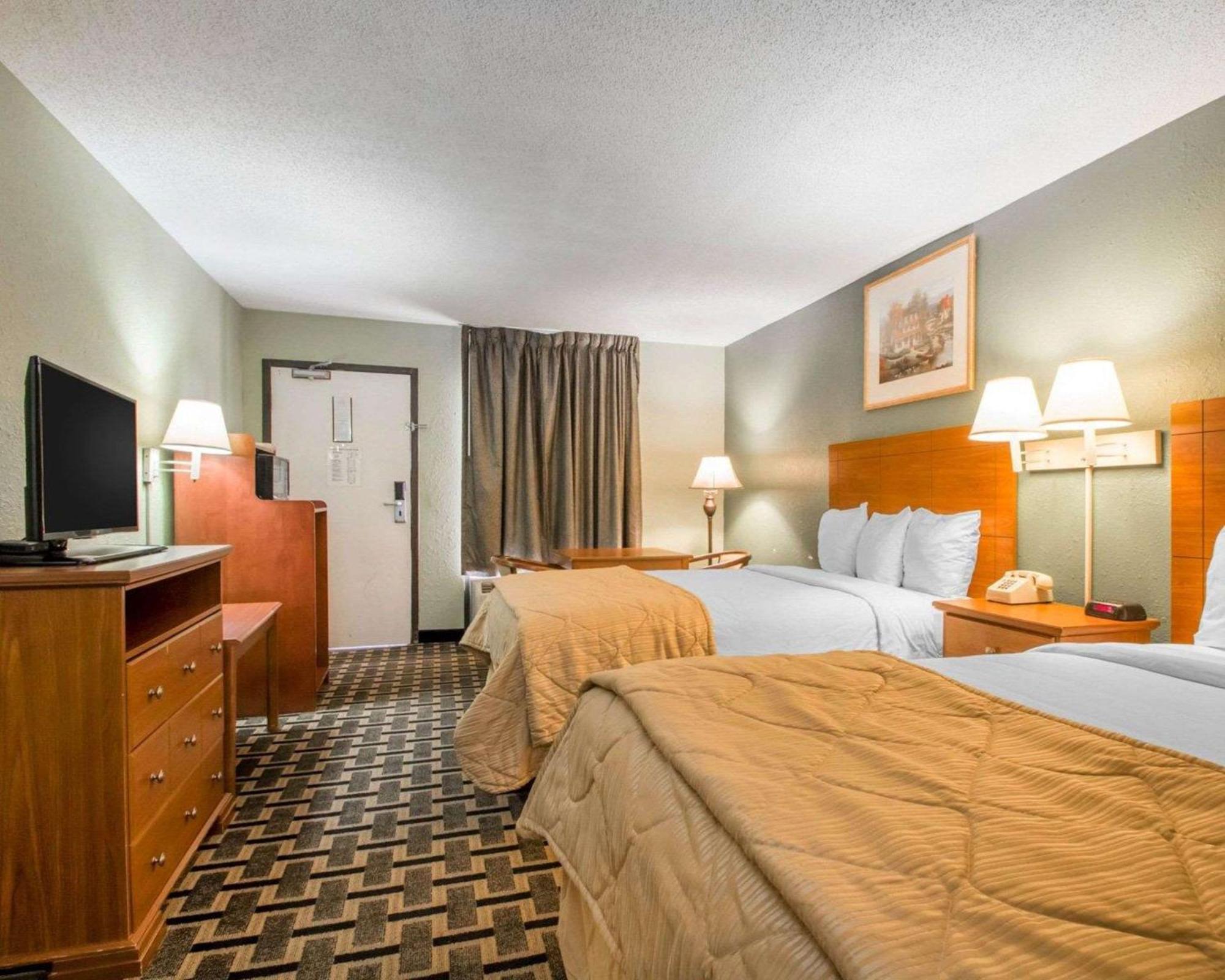 Quality Inn & Suites Ridgeland Bagian luar foto