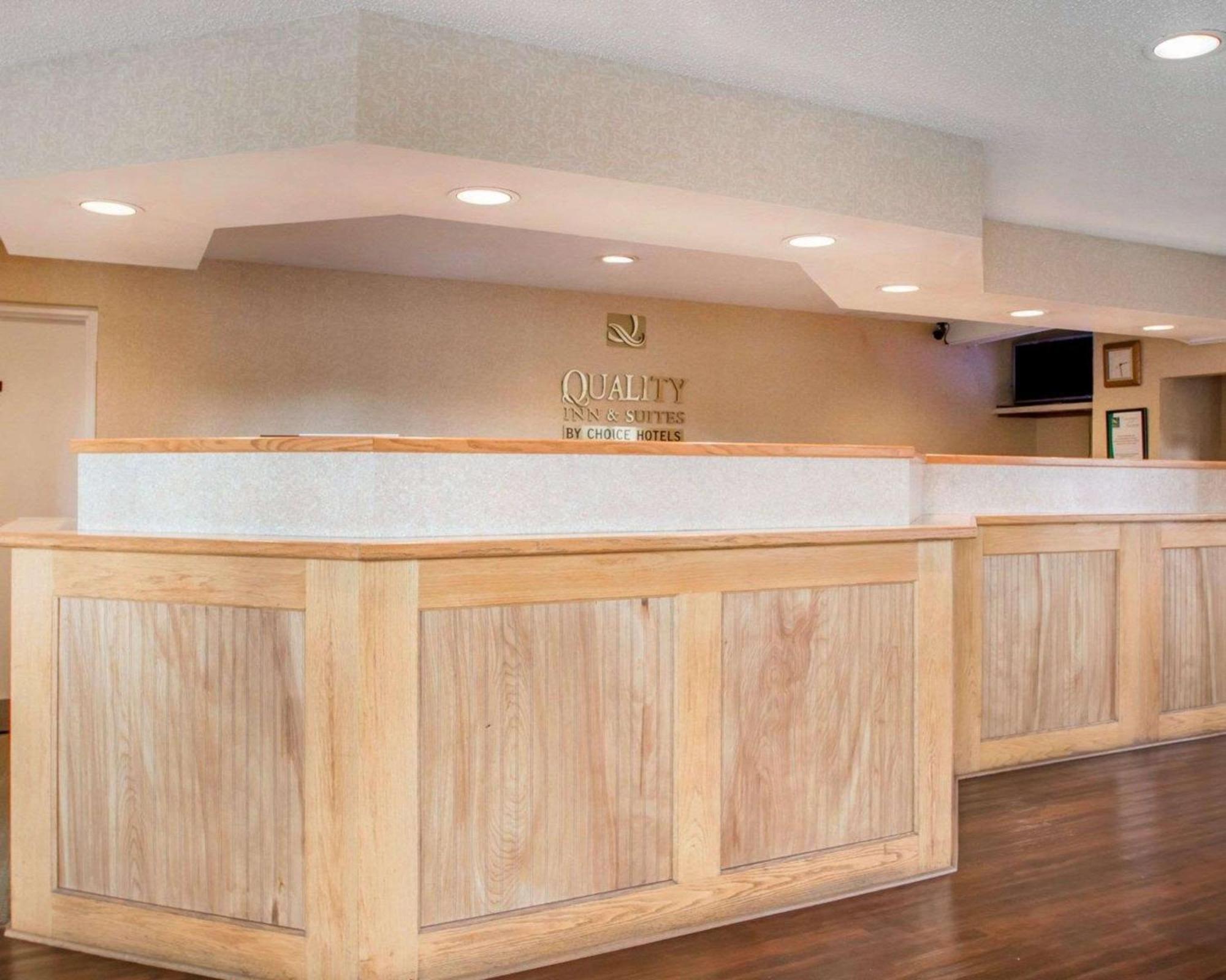 Quality Inn & Suites Ridgeland Bagian luar foto