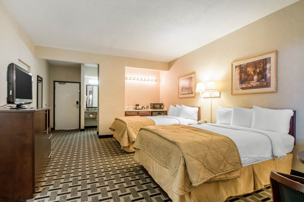 Quality Inn & Suites Ridgeland Bagian luar foto