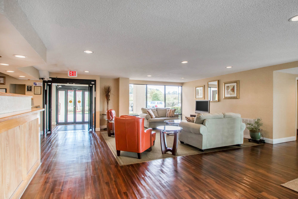 Quality Inn & Suites Ridgeland Bagian luar foto